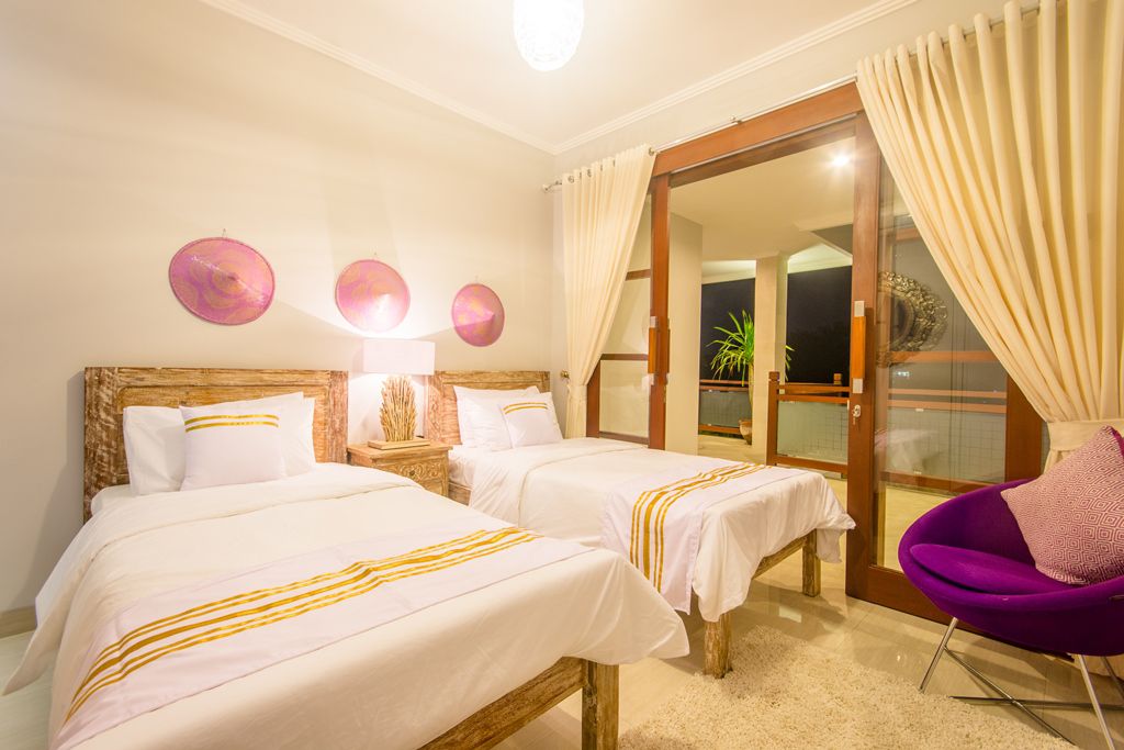Golden-Palm-Villa-Canggu-Twin-Room-A-2nd-Floor