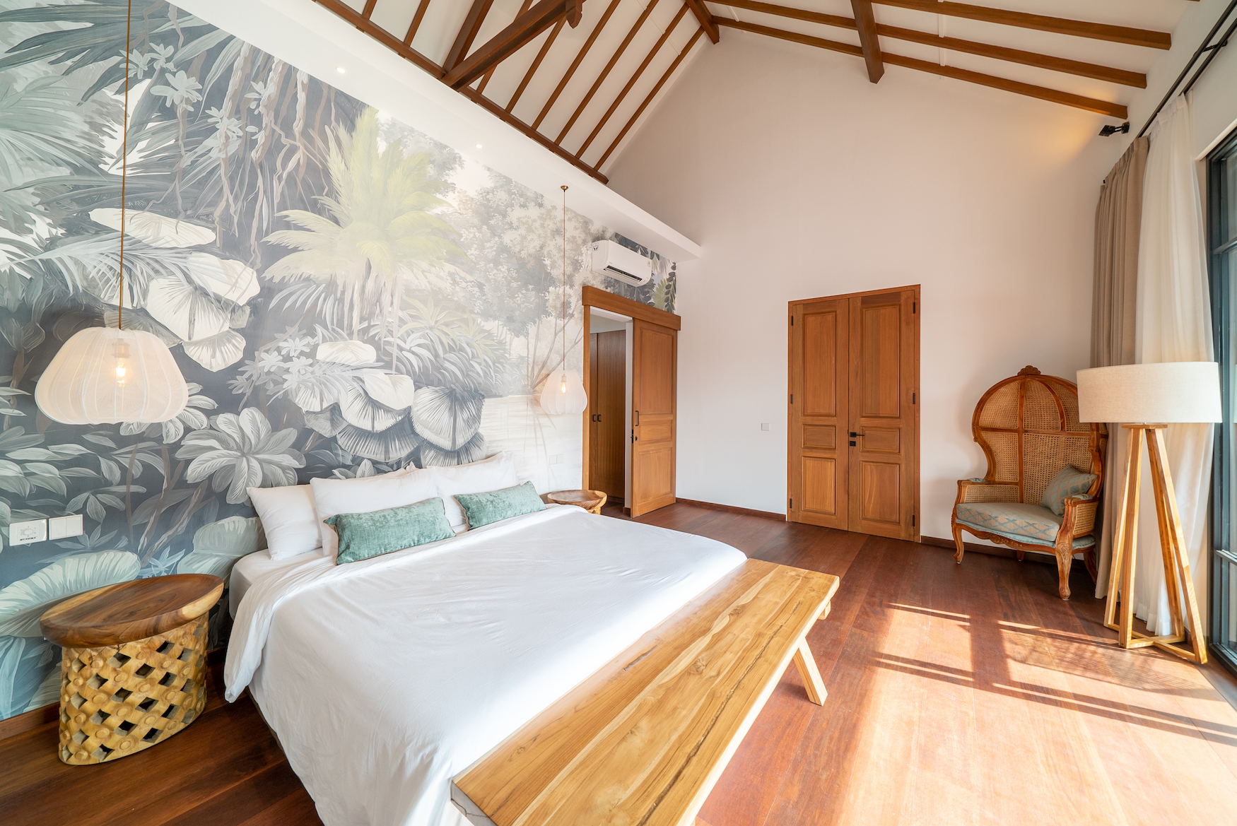 Master-Bedroom2