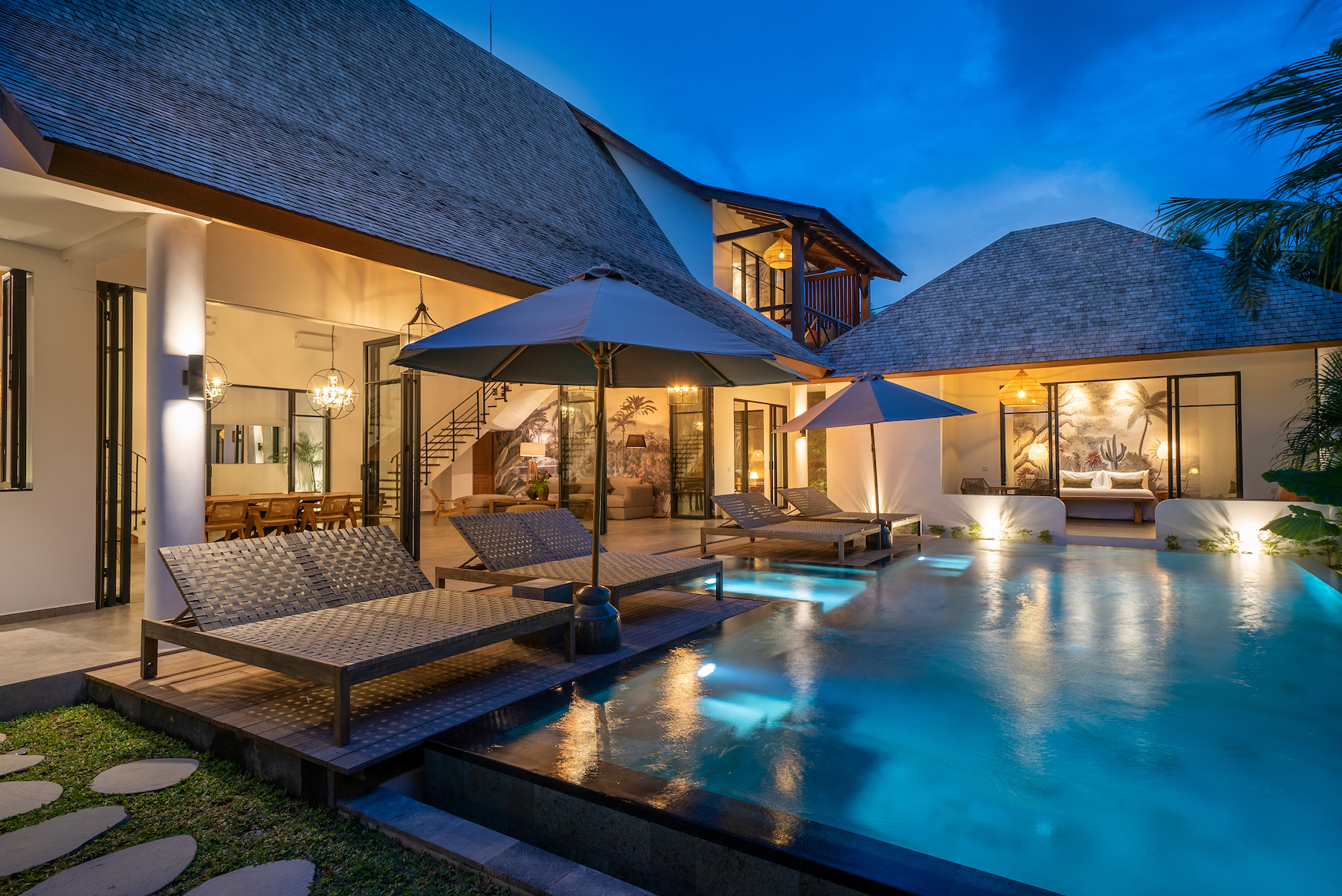 Night-Exterior1